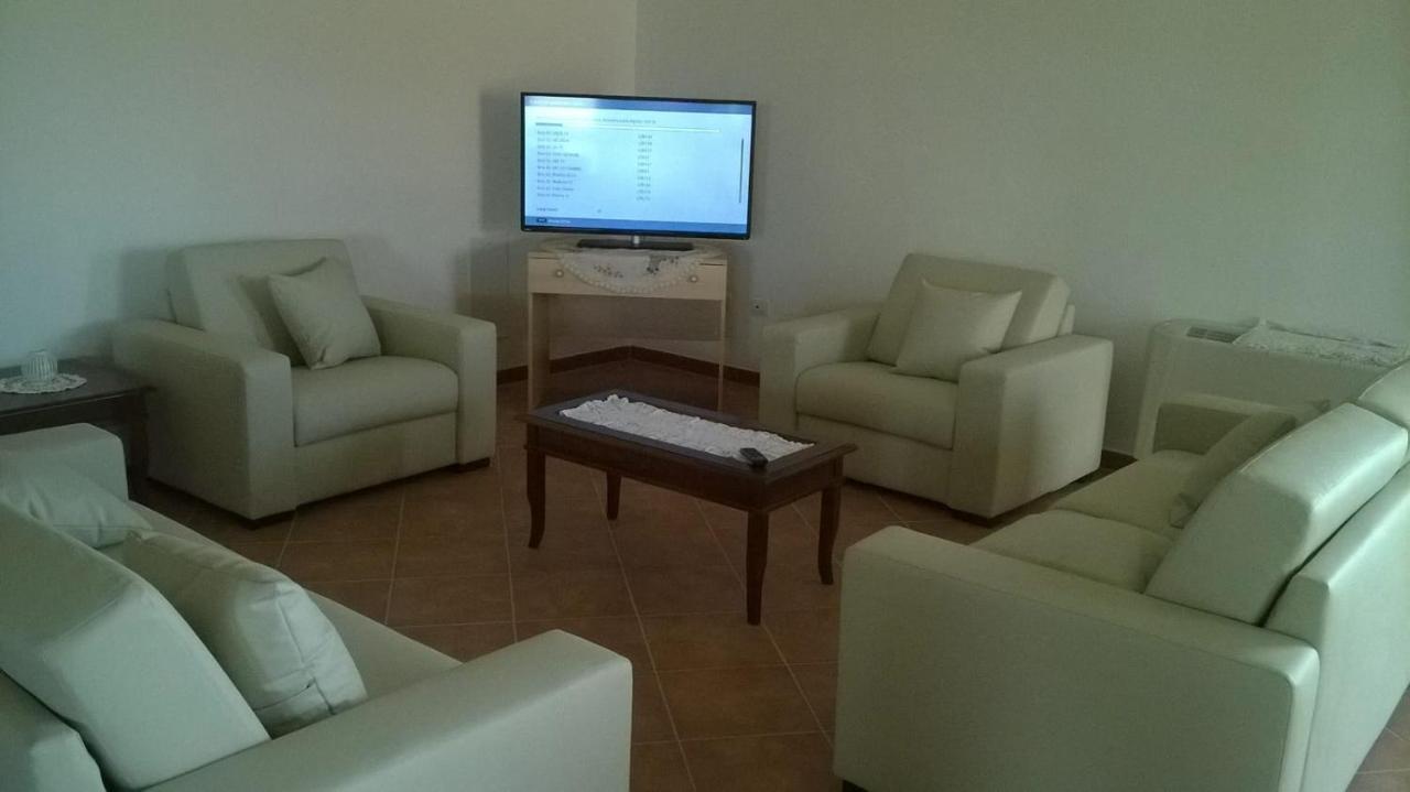 Hotel Bena E Traes Laerru Εξωτερικό φωτογραφία
