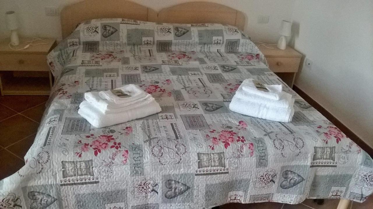 Hotel Bena E Traes Laerru Εξωτερικό φωτογραφία