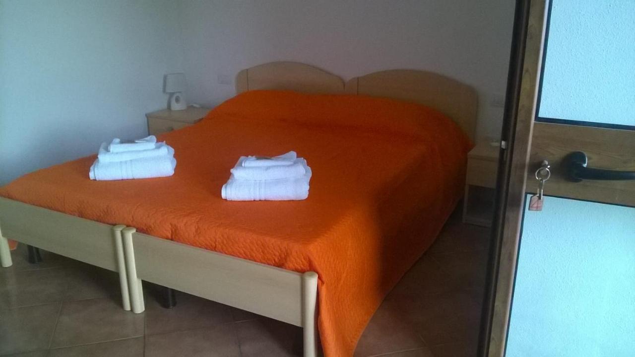 Hotel Bena E Traes Laerru Εξωτερικό φωτογραφία